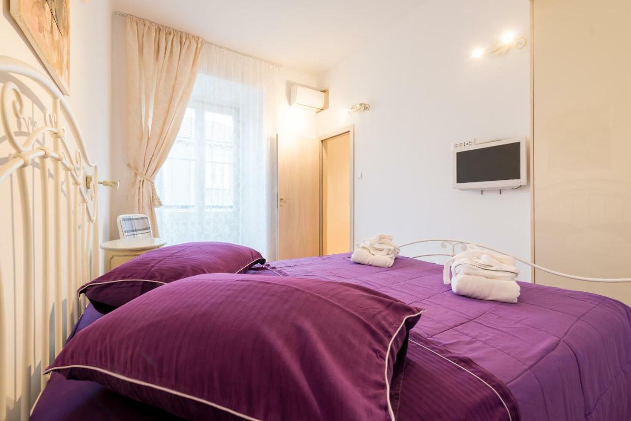 Elegant & Enchanting - Apartment At Old Town Entrance - Дубровник Екстериор снимка