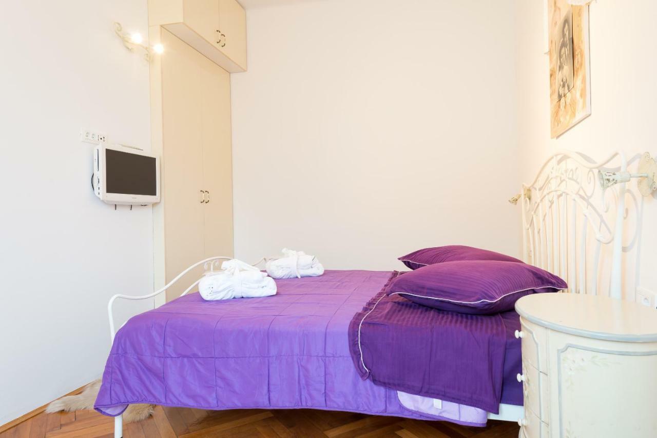 Elegant & Enchanting - Apartment At Old Town Entrance - Дубровник Екстериор снимка